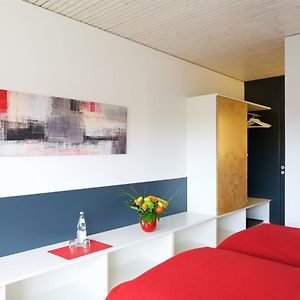 Standard Zimmer mit Kingsize-Bett